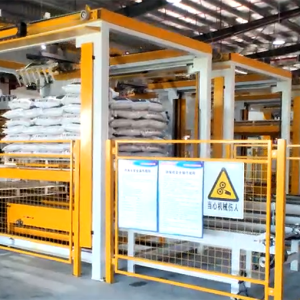 Máy xếp pallet kiểu giàn