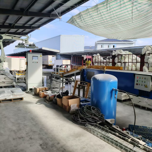 Alternative view of Máy dỡ hàng và xếp pallet